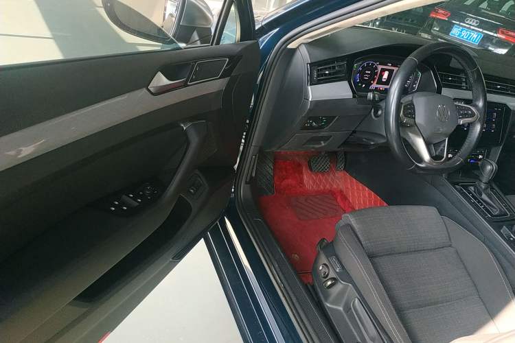 Used Volkswagen Variant 2021 2.0T Comfort Edition Driver Seat