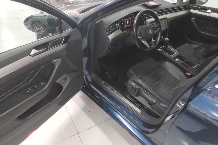 Used Volkswagen Variant 2021 2.0T Comfort Edition Driver Seat