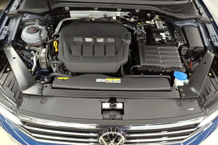 Used Volkswagen Variant 2021 2.0T Comfort Edition Engine Bay