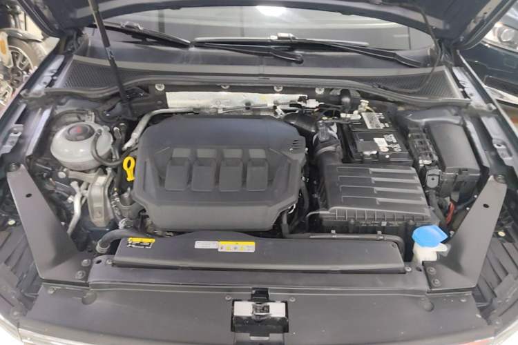 Used Volkswagen Variant 2021 2.0T Comfort Edition Engine Bay