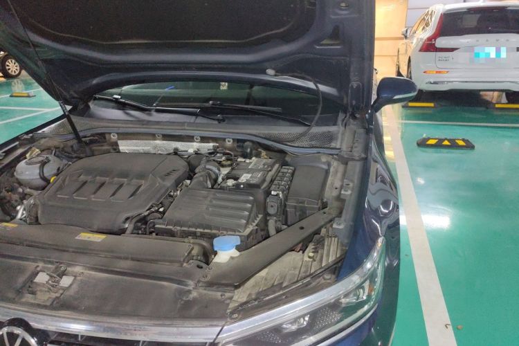 Used Volkswagen Variant 2021 2.0T Longitudinal Version Engine Bay Left