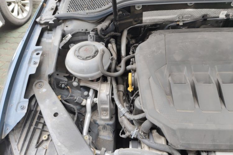 Used Volkswagen Variant 2021 2.0T Comfort Edition Engine Bay Right