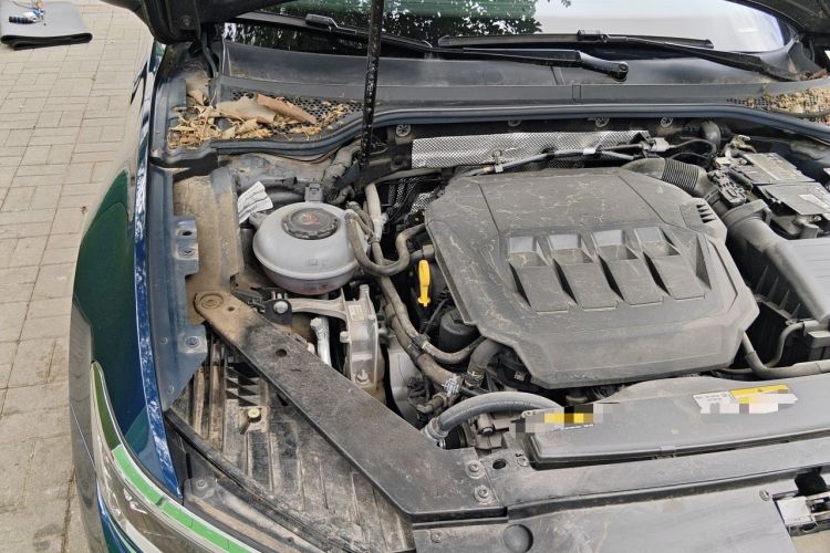 Used Volkswagen Variant 2021 2.0T Comfort Edition Engine Bay Right