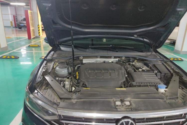 Used Volkswagen Variant 2021 2.0T Longitudinal Version Engine Bay Right
