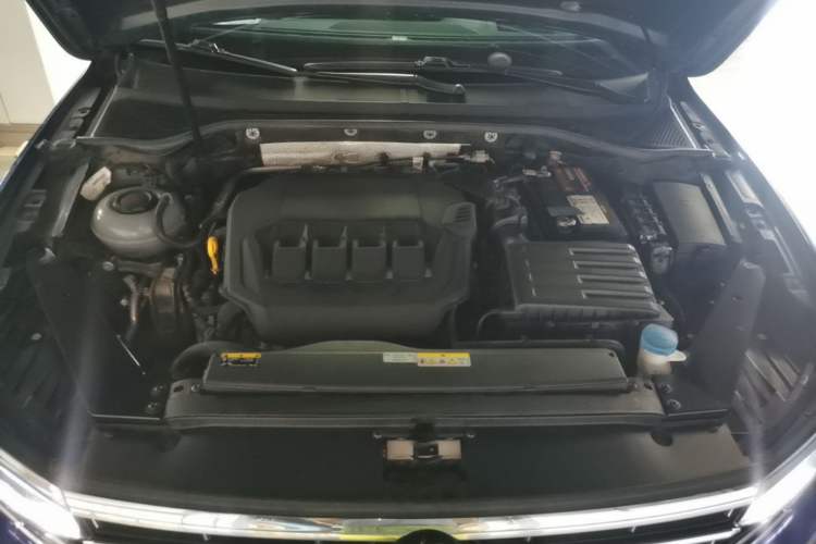 Used Volkswagen Variant 2021 2.0T Longitudinal Version Engine Bay