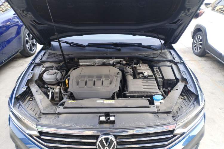 Used Volkswagen Variant 2021 2.0T Comfort Edition Engine Bay