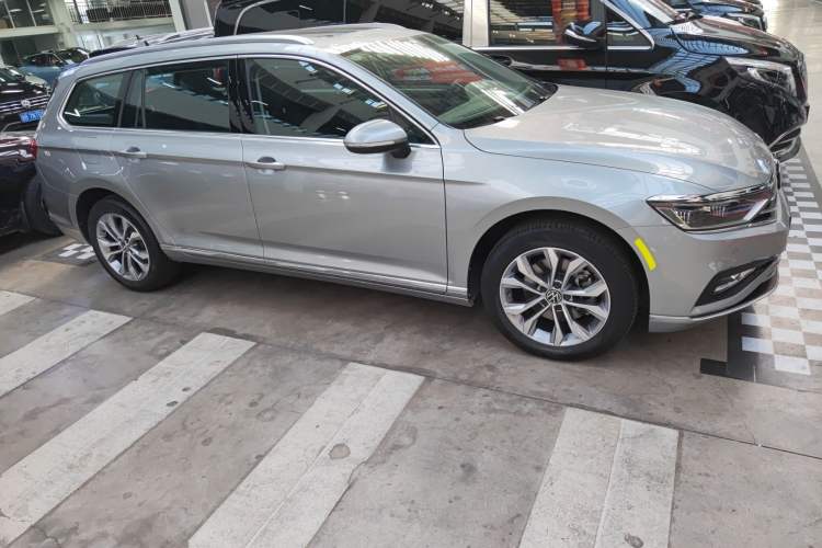 Used Volkswagen Variant 2021 2.0T Comfort Edition Exterior 2