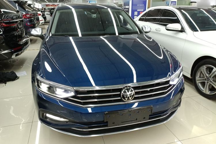 Used Volkswagen Variant 2021 2.0T Comfort Edition Front