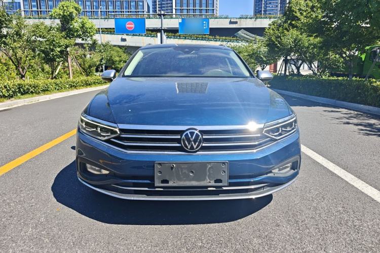 Used Volkswagen Variant 2021 2.0T Comfort Edition Front