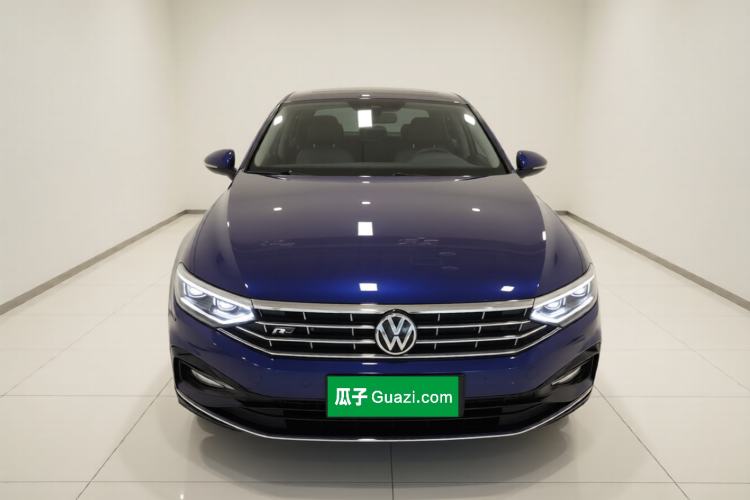 Used Volkswagen Variant 2021 2.0T Longitudinal Version Front