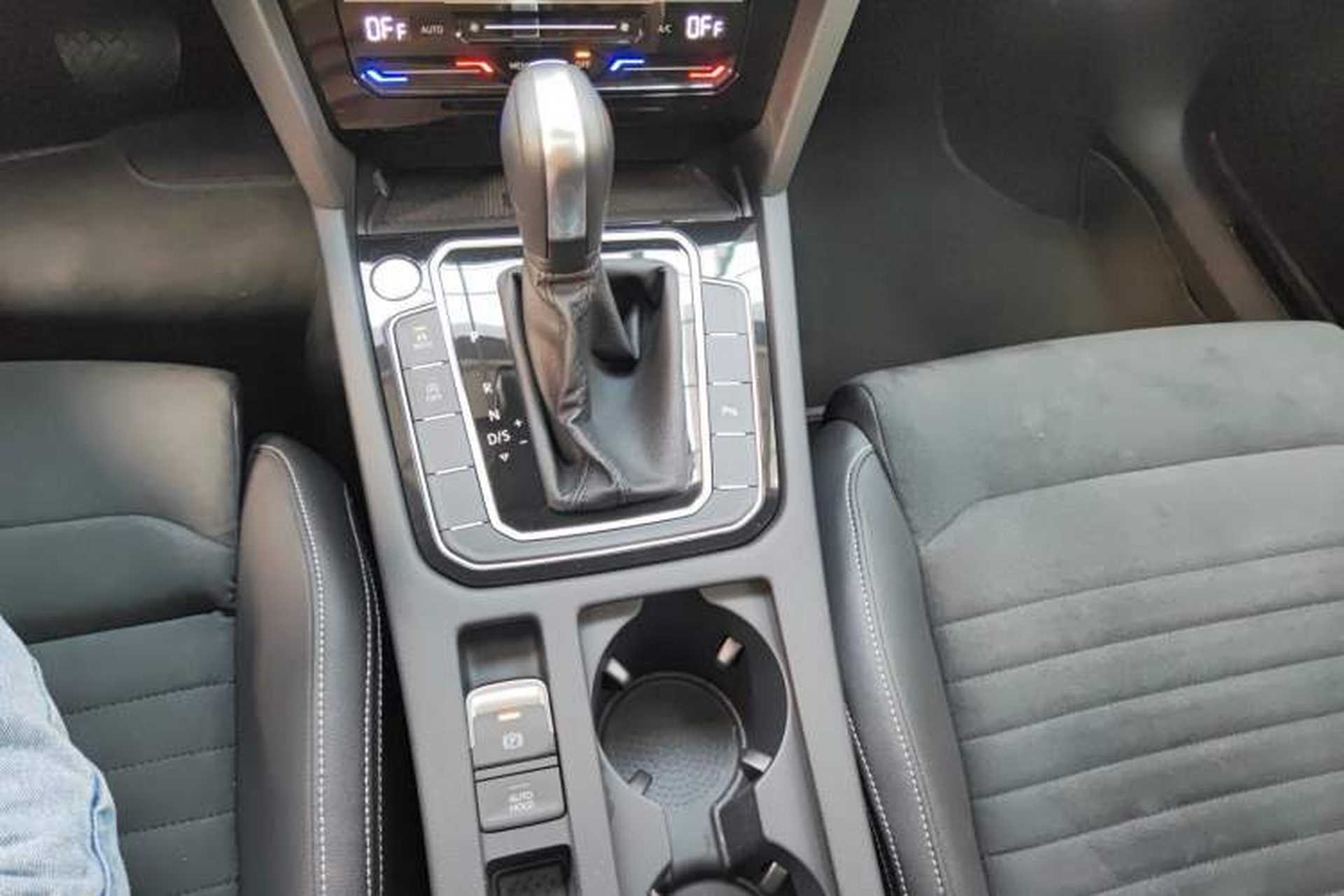 Used Volkswagen Variant 2021 2.0T Comfort Edition Gear Lever