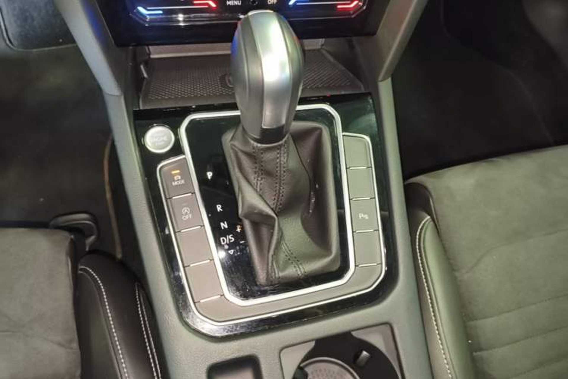 Used Volkswagen Variant 2021 2.0T Comfort Edition Gear Lever