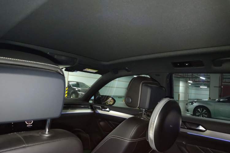 Used Volkswagen Variant 2021 2.0T Longitudinal Version Headliner