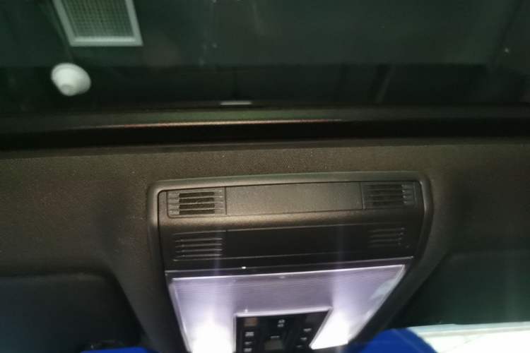 Used Volkswagen Variant 2021 2.0T Longitudinal Version Headliner