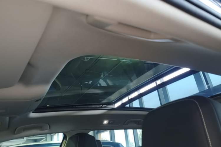 Used Volkswagen Variant 2021 2.0T Comfort Edition Headliner