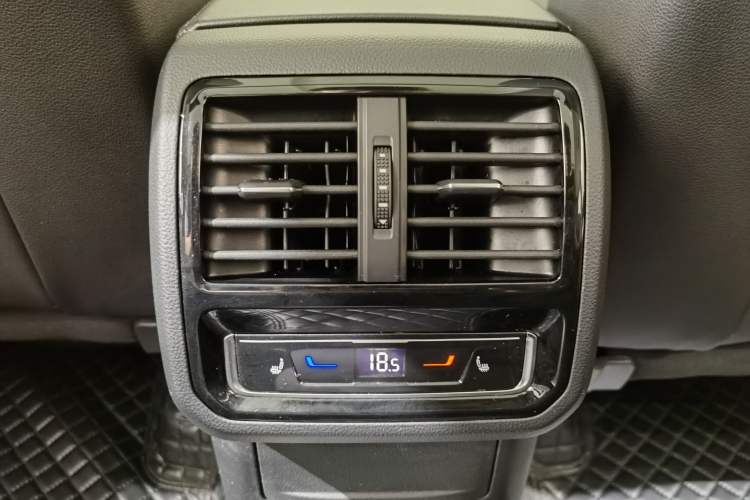 Used Volkswagen Variant 2021 2.0T Comfort Edition Interior 2