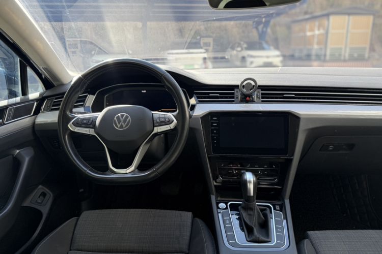 Used Volkswagen Variant 2021 2.0T Comfort Edition Interior 3