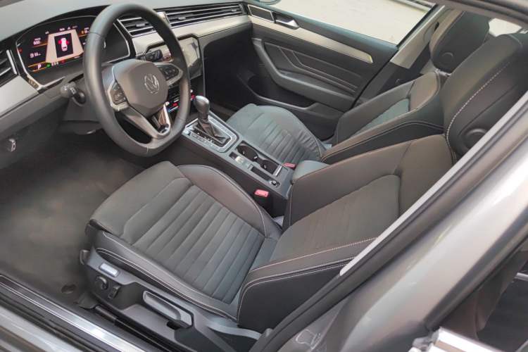 Used Volkswagen Variant 2021 2.0T Comfort Edition Interior 3