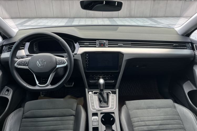 Used Volkswagen Variant 2021 2.0T Comfort Edition Interior 3