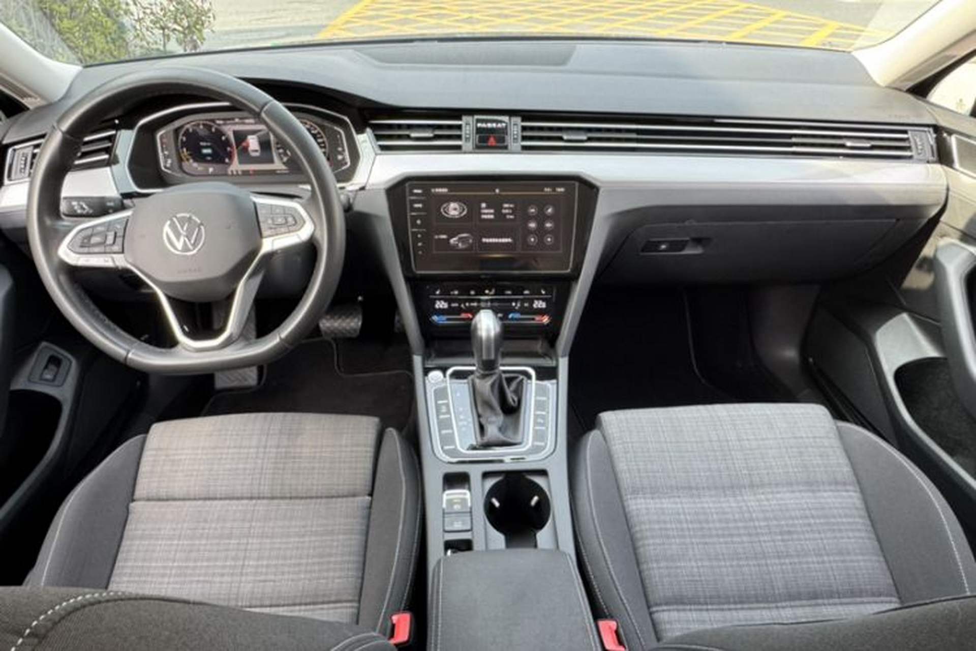 Used Volkswagen Variant 2021 2.0T Comfort Edition Interior 4