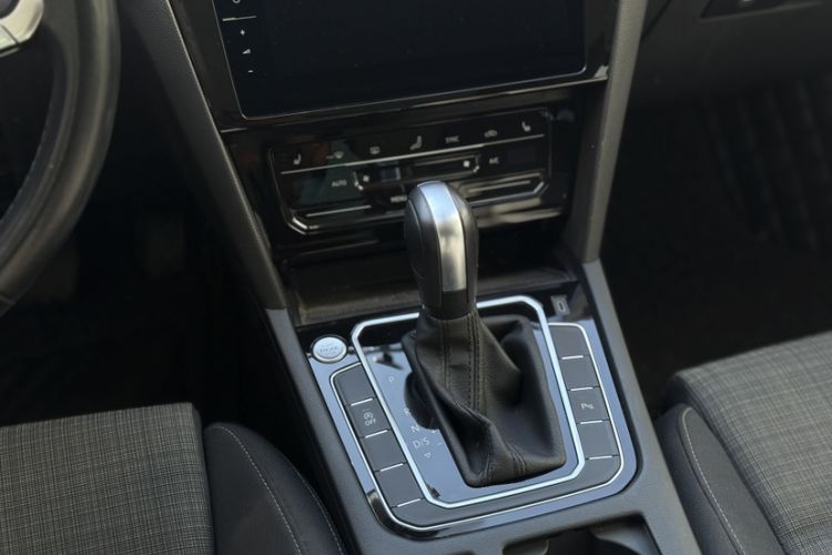 Used Volkswagen Variant 2021 2.0T Comfort Edition Interior 5