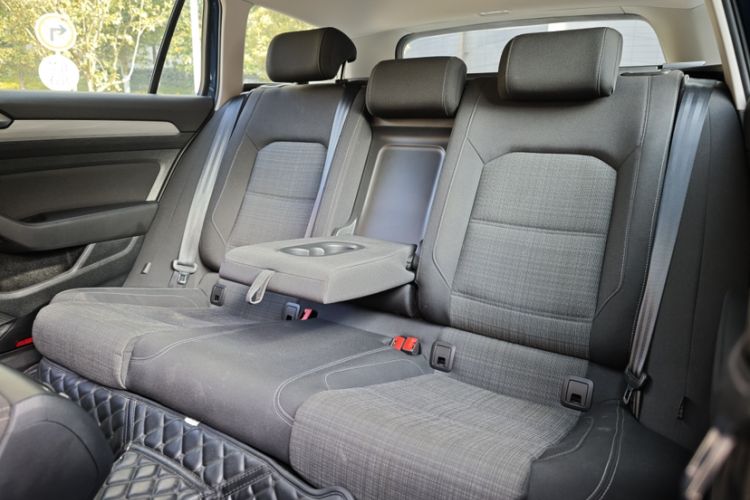 Used Volkswagen Variant 2021 2.0T Comfort Edition Interior 8