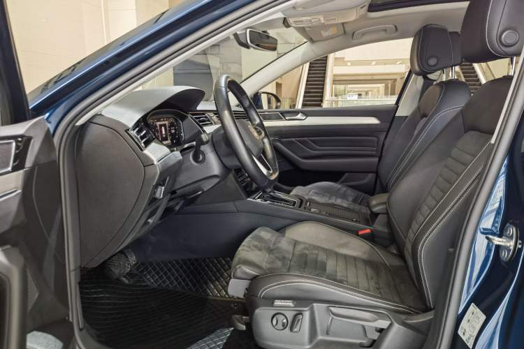 Used Volkswagen Variant 2021 2.0T Comfort Edition Interior 8