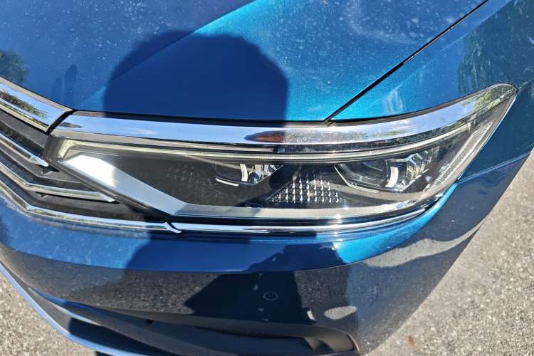 Used Volkswagen Variant 2021 2.0T Comfort Edition Left Front Headlight