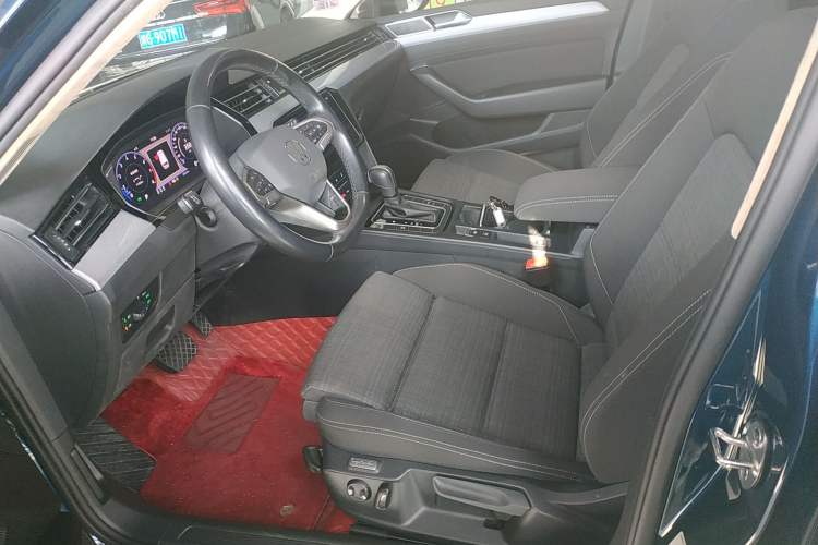 Used Volkswagen Variant 2021 2.0T Comfort Edition Left Front Seat