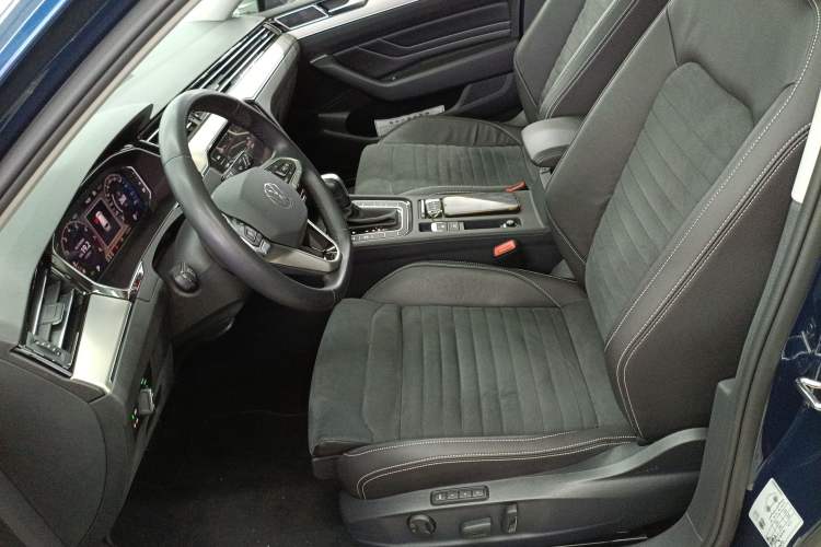 Used Volkswagen Variant 2021 2.0T Comfort Edition Left Front Seat