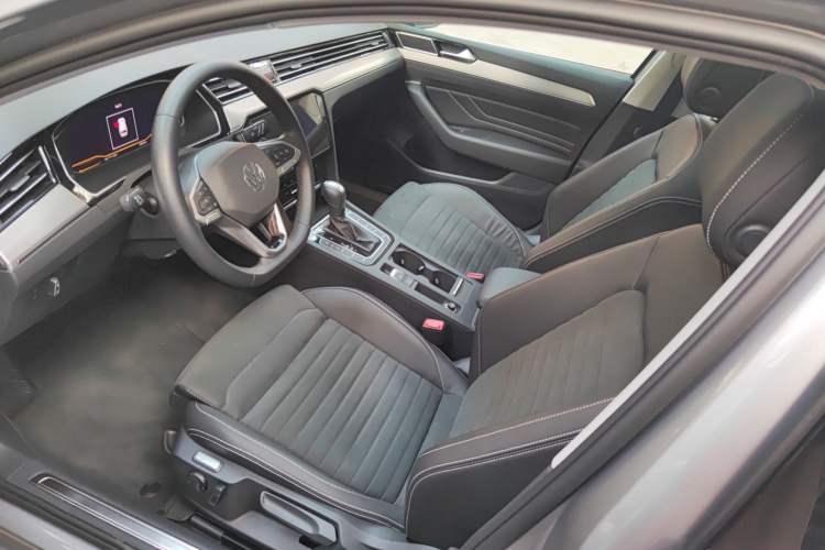 Used Volkswagen Variant 2021 2.0T Comfort Edition Left Front Seat