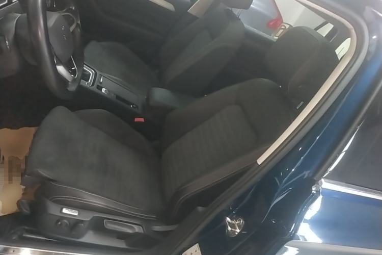 Used Volkswagen Variant 2021 2.0T Comfort Edition Left Front Seat