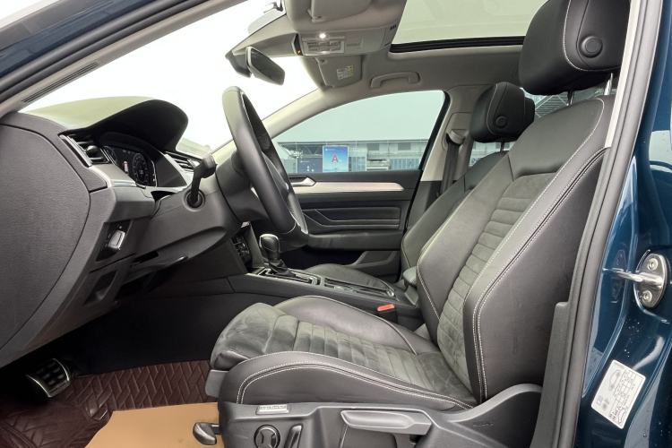 Used Volkswagen Variant 2021 2.0T Comfort Edition Left Front Seat
