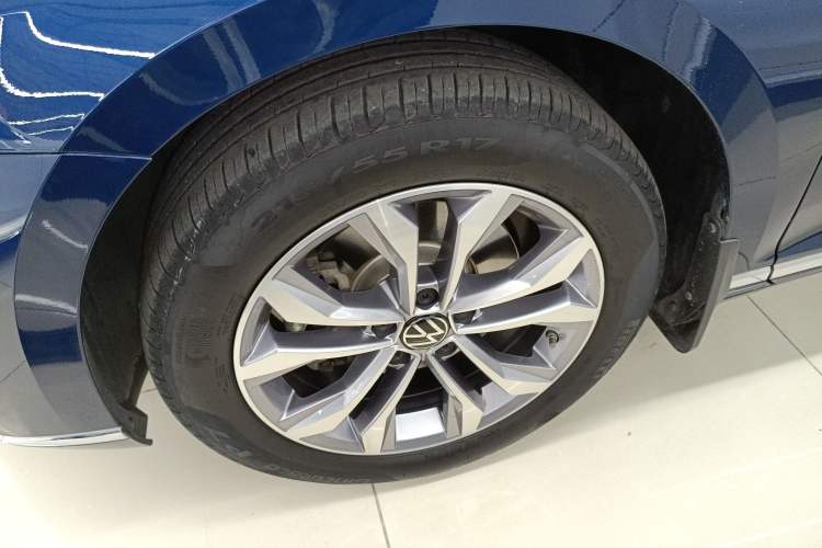 Used Volkswagen Variant 2021 2.0T Comfort Edition Left Front Wheel Hub