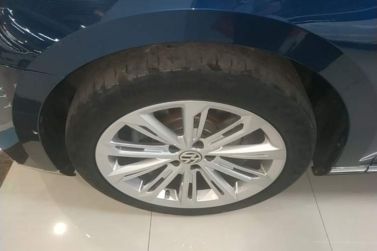 Used Volkswagen Variant 2021 2.0T Comfort Edition Left Front Wheel Hub
