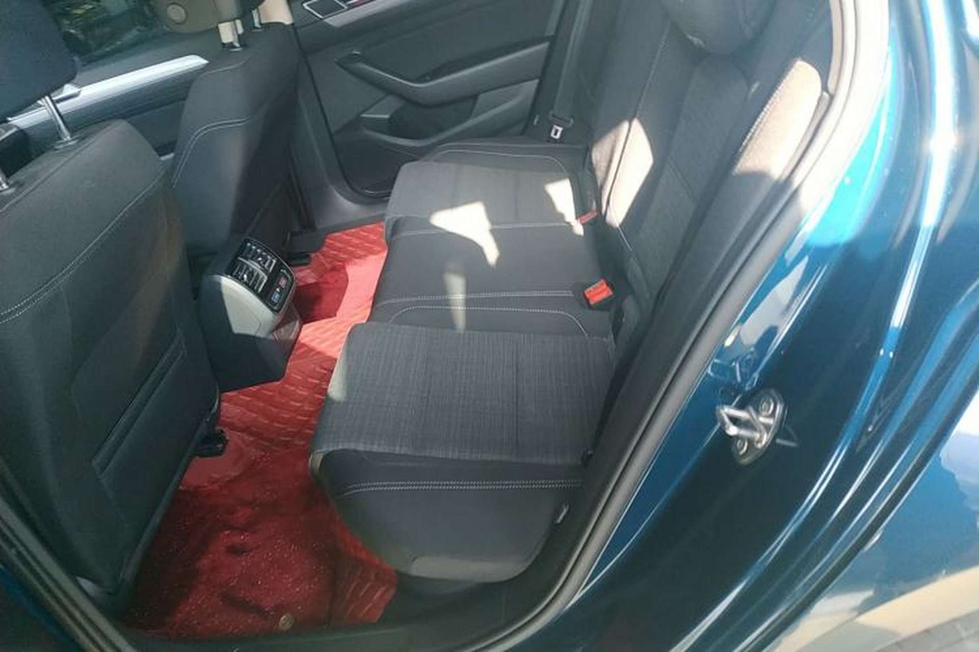 Used Volkswagen Variant 2021 2.0T Comfort Edition Left Rear Seat