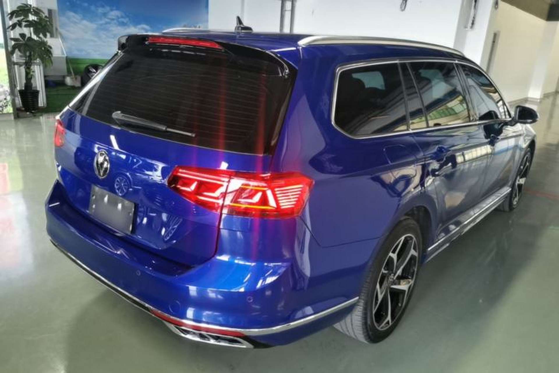 Used Volkswagen Variant 2021 2.0T Longitudinal Version Rear Right 45 Deg