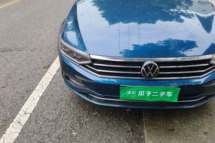 Used Volkswagen Variant 2021 2.0T Comfort Edition Right Front Headlight