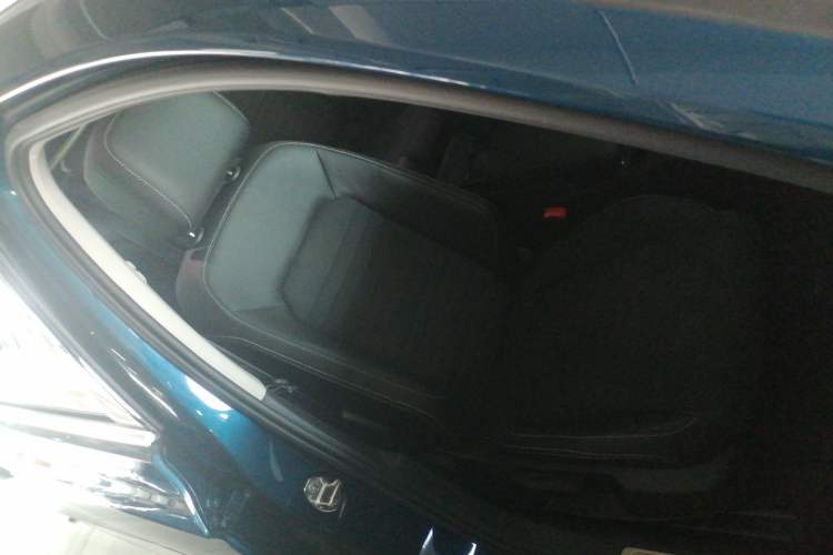Used Volkswagen Variant 2021 2.0T Comfort Edition Right Front Seat