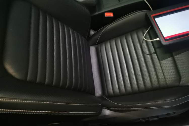 Used Volkswagen Variant 2021 2.0T Longitudinal Version Right Front Seat