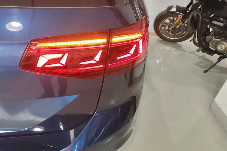 Used Volkswagen Variant 2021 2.0T Comfort Edition Right Rear Taillight