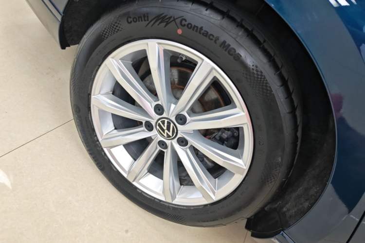 Used Volkswagen Variant 2021 2.0T Comfort Edition Right Rear Wheel Hub