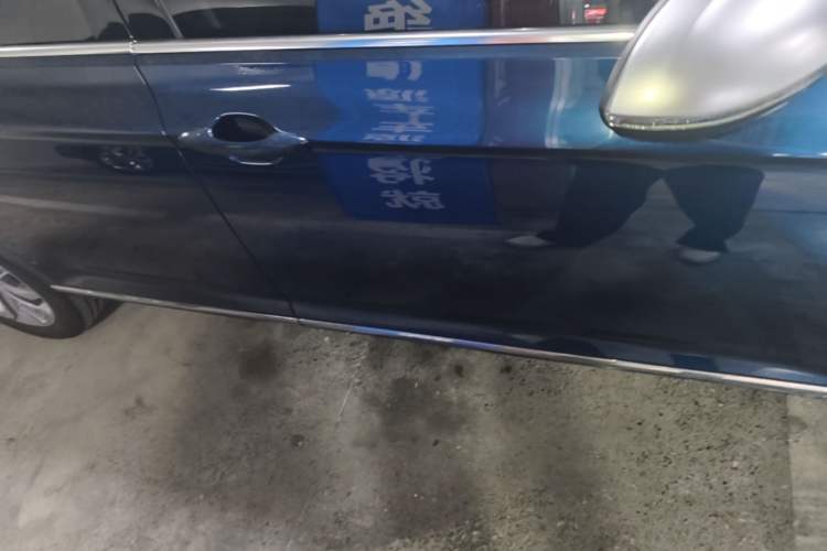 Used Volkswagen Variant 2021 2.0T Comfort Edition Right Side Sill