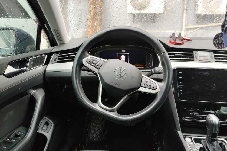 Used Volkswagen Variant 2021 2.0T Comfort Edition Steering Wheel