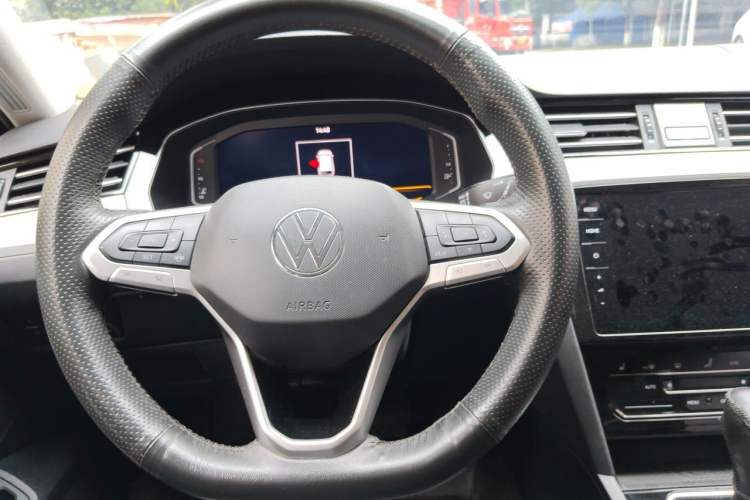 Used Volkswagen Variant 2021 2.0T Comfort Edition Steering Wheel