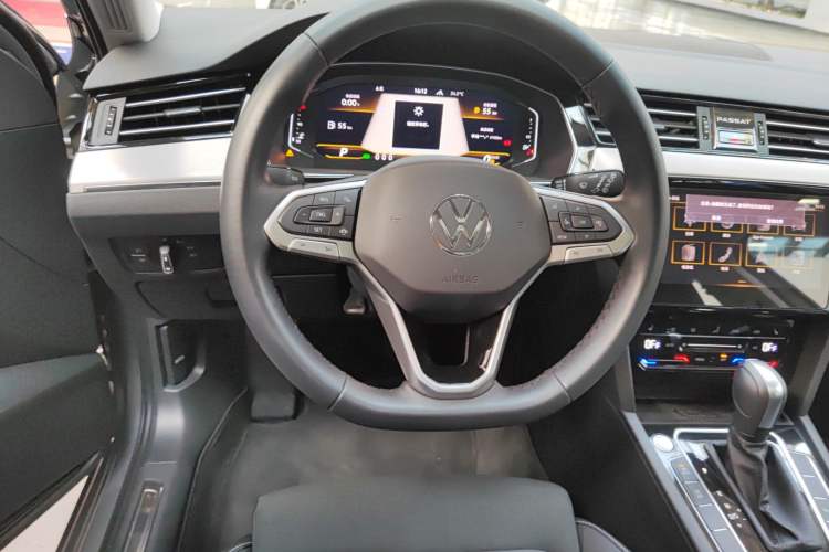 Used Volkswagen Variant 2021 2.0T Comfort Edition Steering Wheel