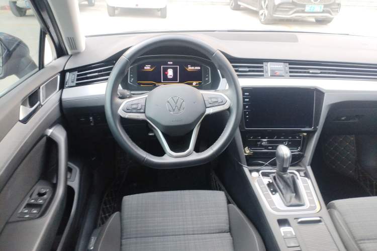 Used Volkswagen Variant 2021 2.0T Comfort Edition Steering Wheel