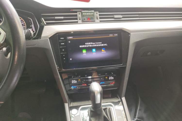 Used Volkswagen Variant 2021 2.0T Comfort Edition Audio And AC Panel