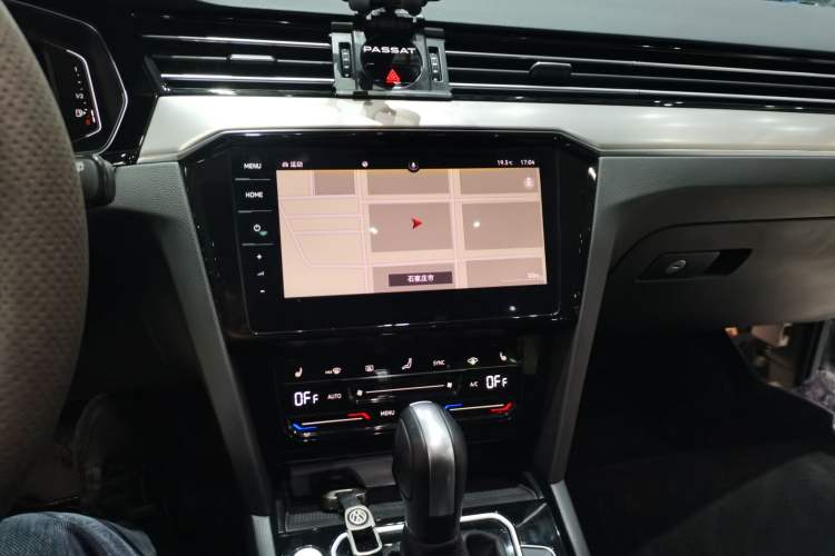 Used Volkswagen Variant 2021 2.0T Comfort Edition Audio And AC Panel