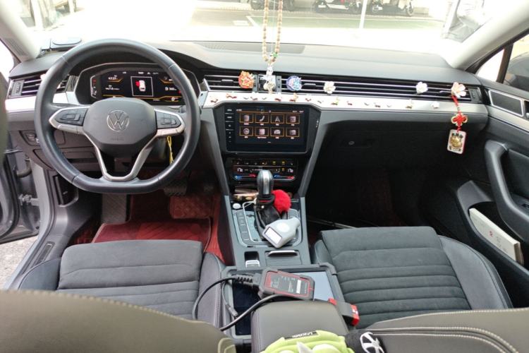 Used Volkswagen Variant 2021 2.0T Comfort Edition Center Console